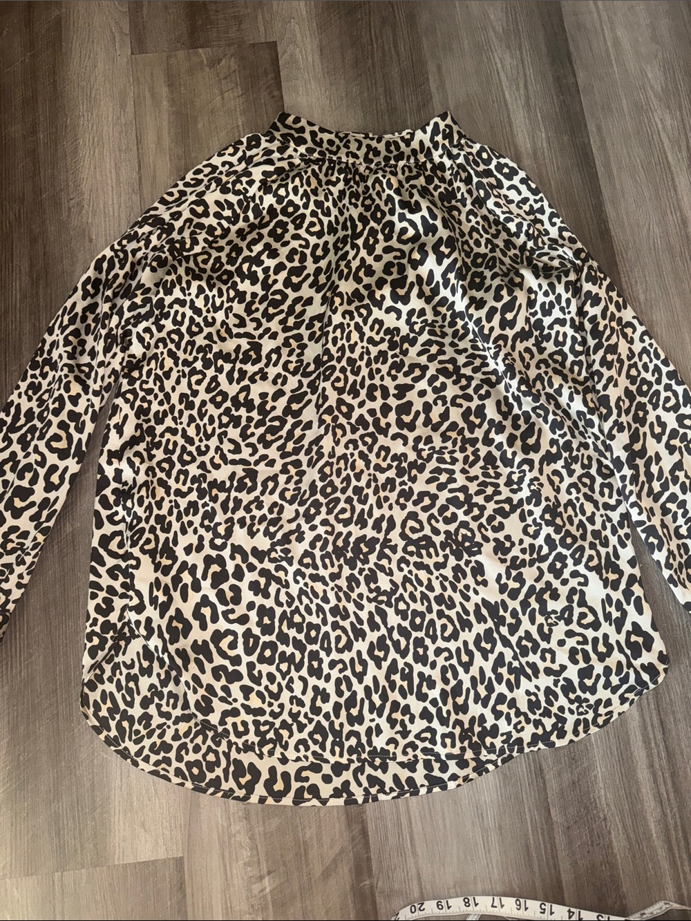 Ann Taylor Loft Animal Print Long Sleeve Blouse medium women’s high neck
